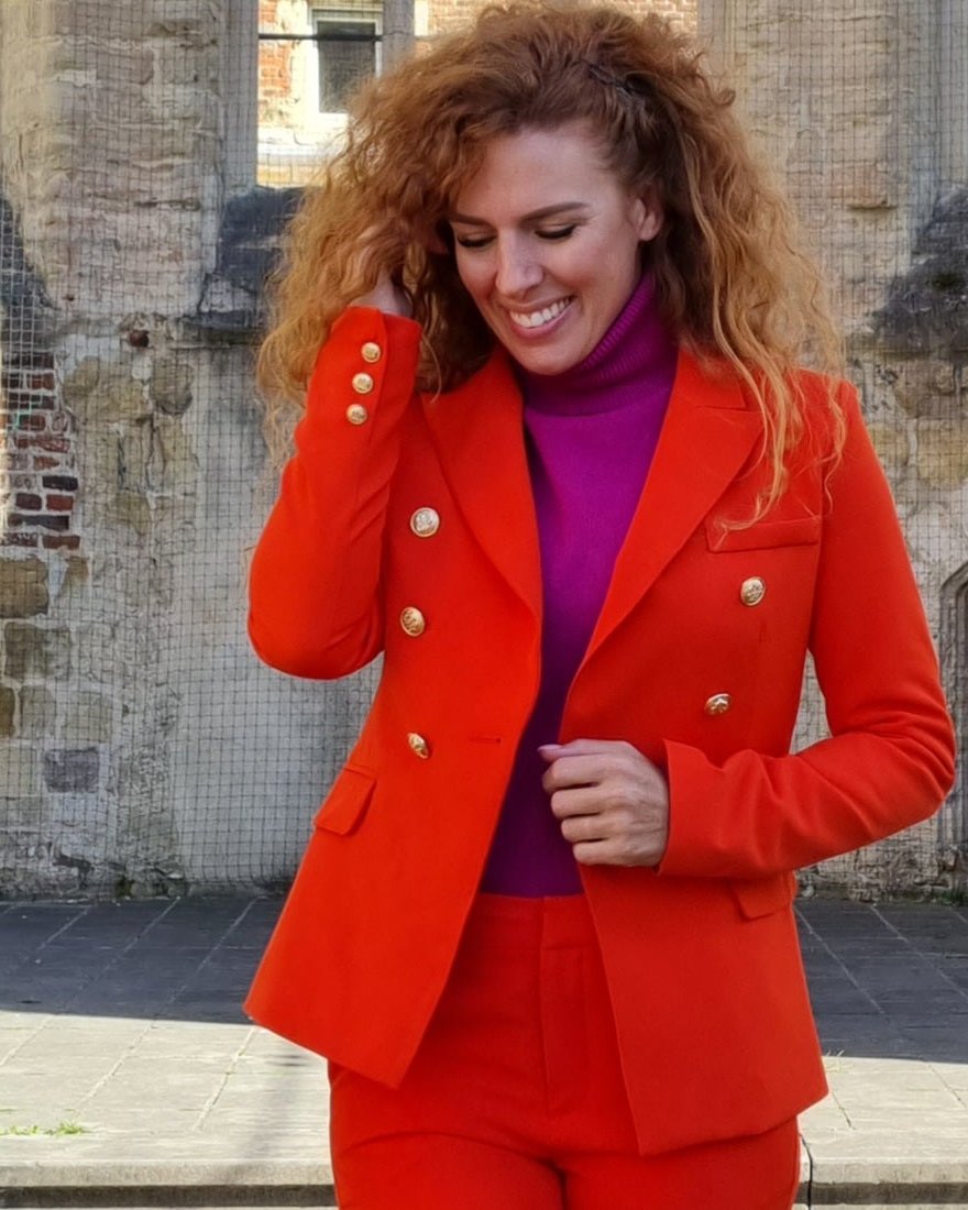 Selena orange blazer