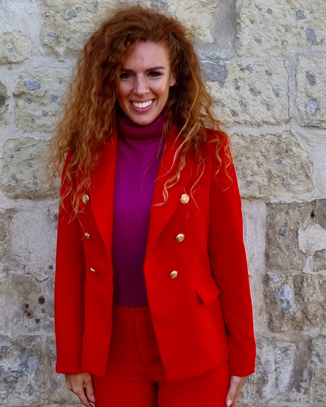 Beyoncé red blazer