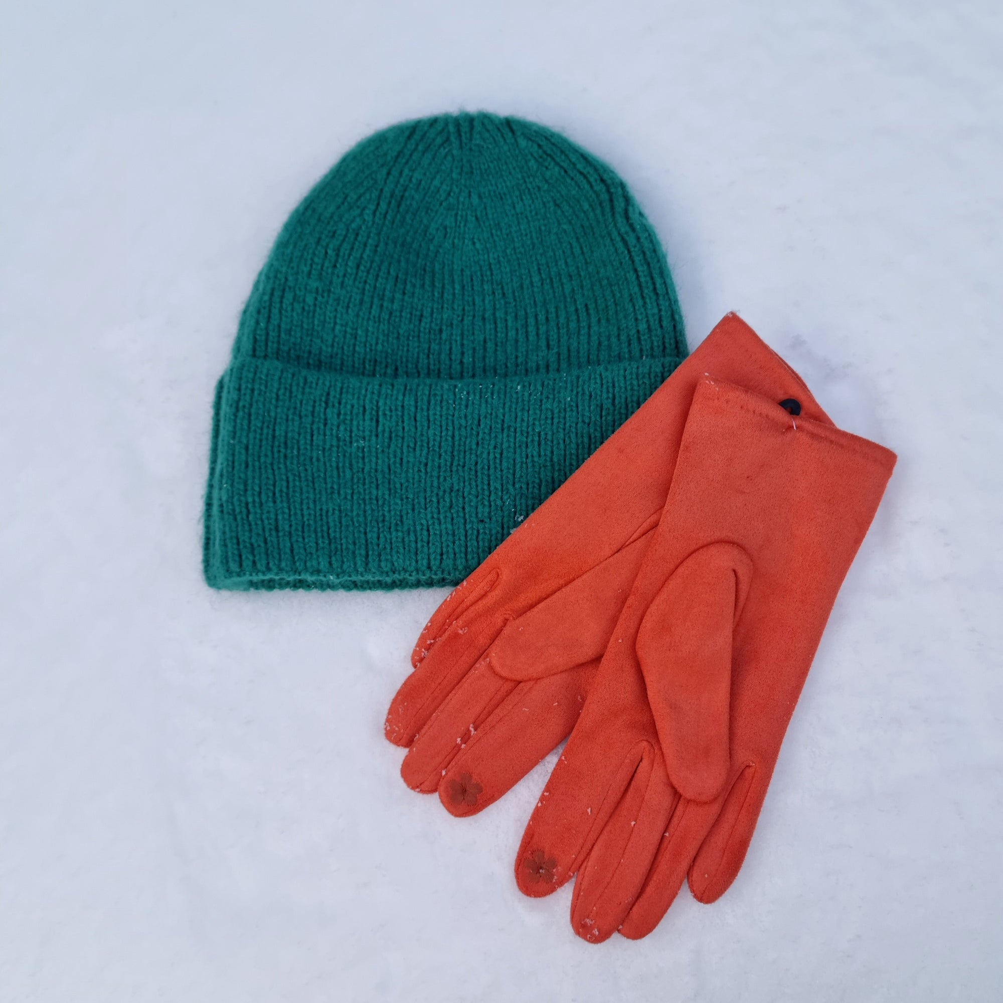 Frost orange gloves
