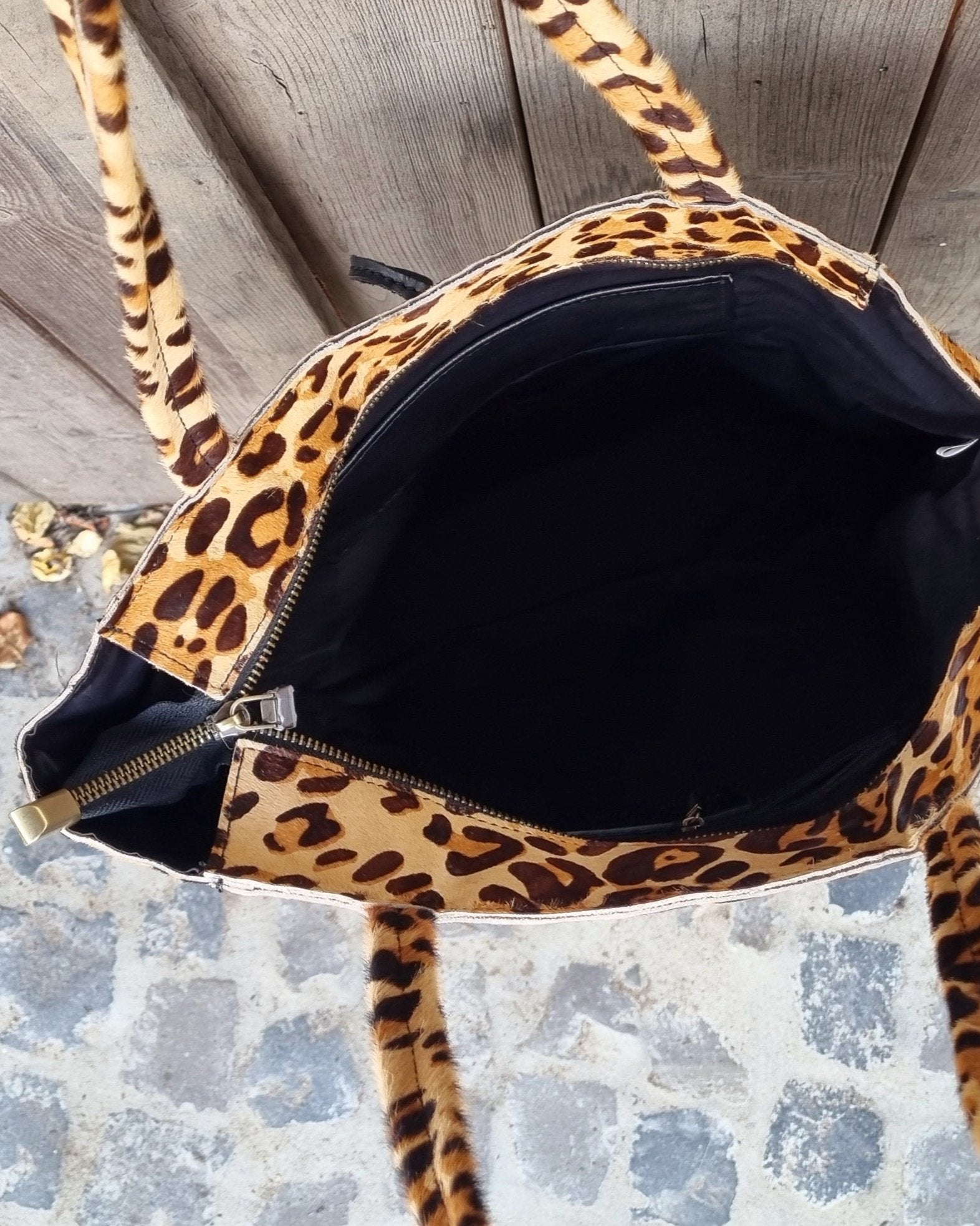 Yasmin leopard bag