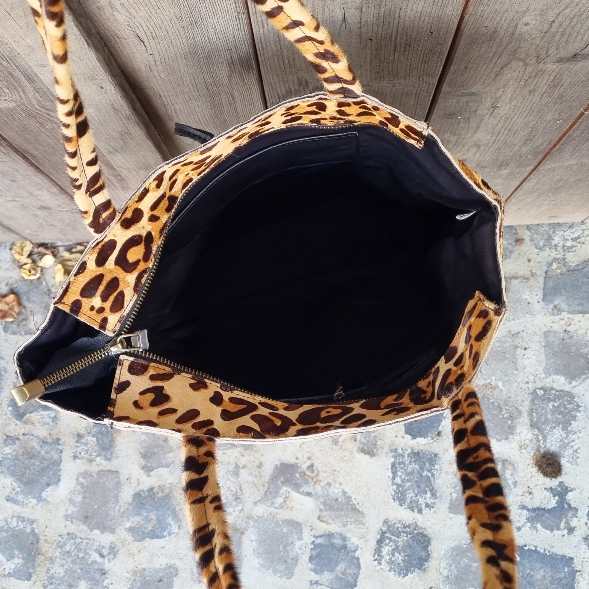 Yasmin leopard bag