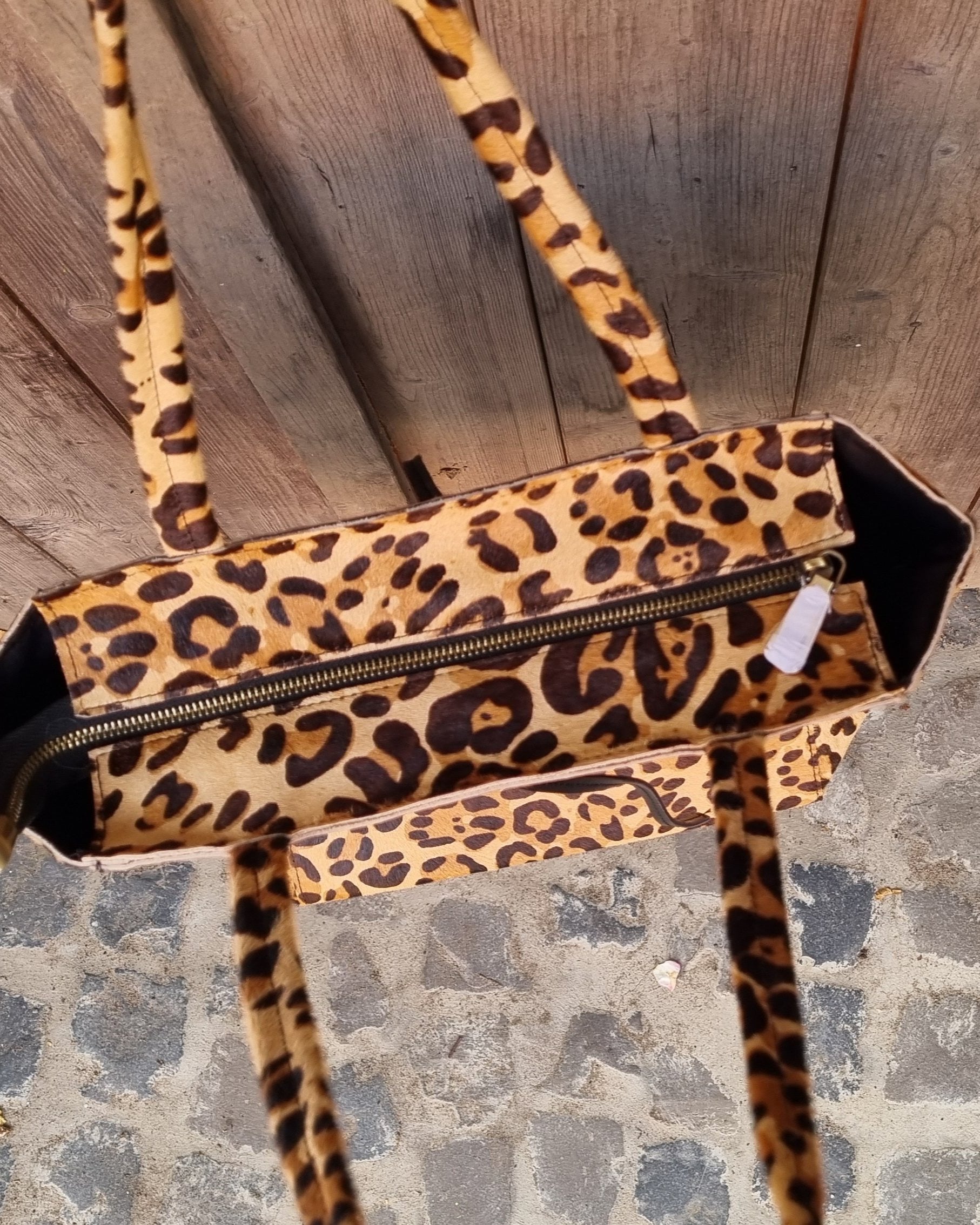 Yasmin leopard bag