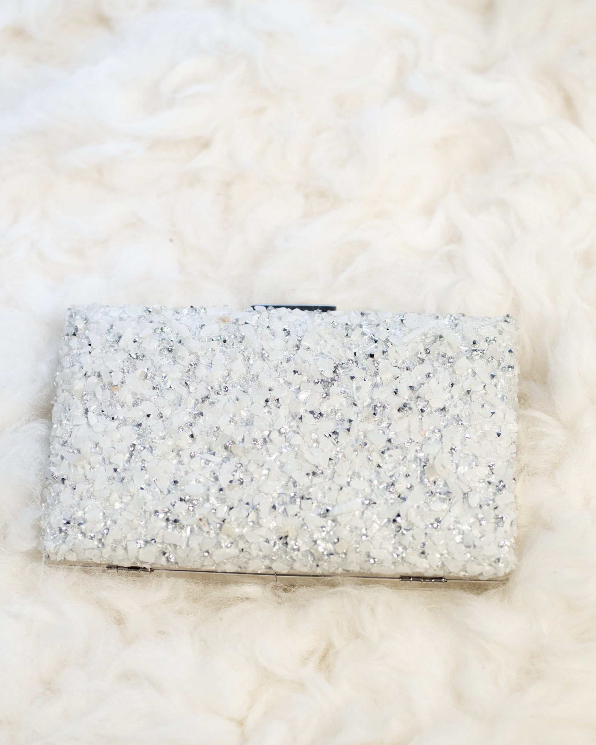 Flore white clutch