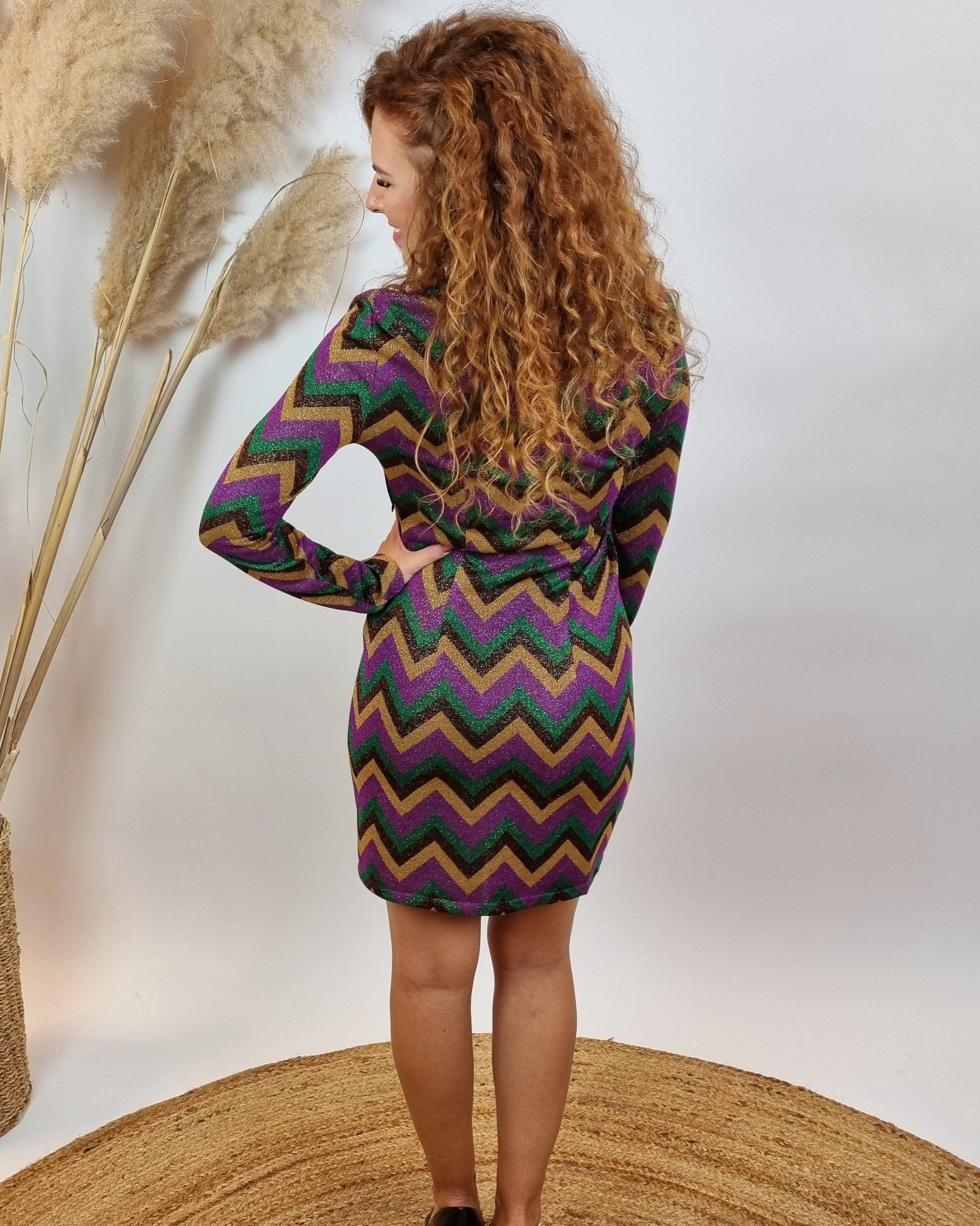 Colorfull zig-zag glitter dress